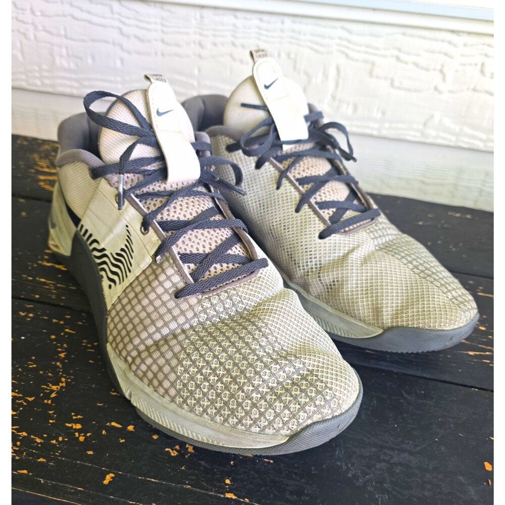 Nike Men’s Metcon 8 low Photon, GYM Trainers. Stable, Good Lifting Shoes